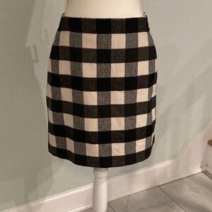 LOFT Black and Cream Checkered Mini Skirt. Size 10. NWT.